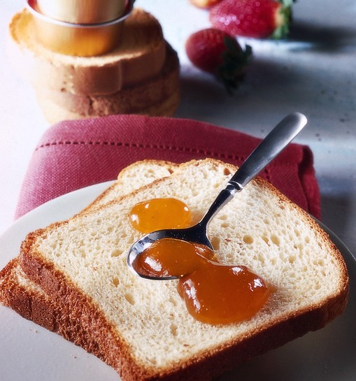 Pane e marmellata di lamponi