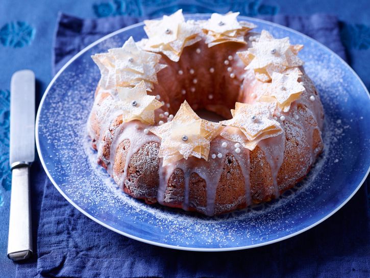 Ciambella glassata con stelle