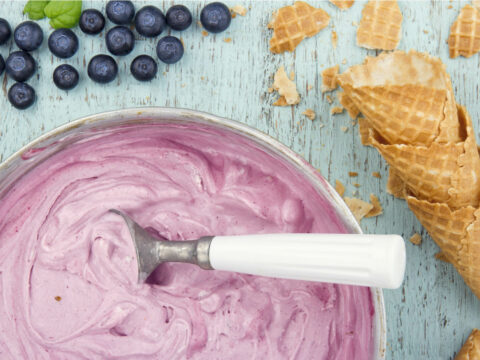 Prepariamo il gelato in casa senza gelatiera