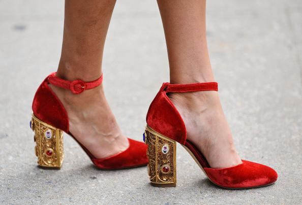Copia lo street style, compra online le scarpe con il tacco