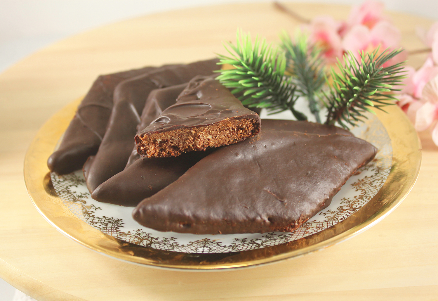 Dolci Natalizi Napoletani 2020.Ricetta Mostaccioli Napoletani Donnamoderna