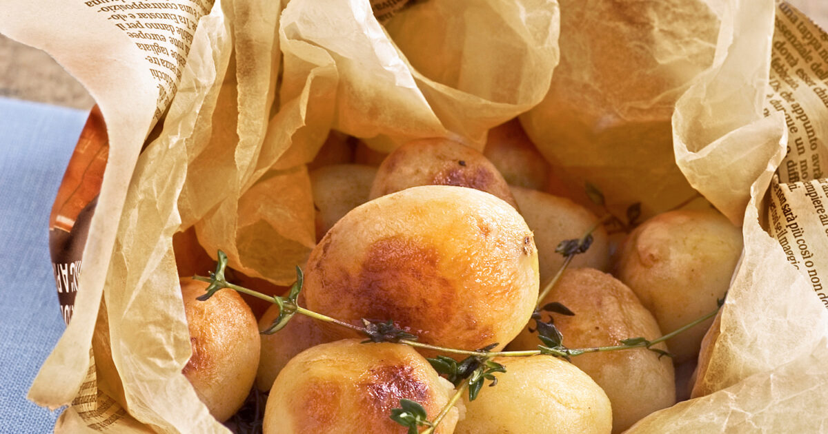Ricetta patate al cartoccio cotte al forno - Donna Moderna