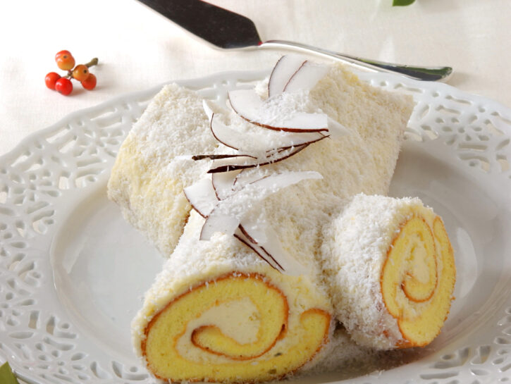 Tronchetto Di Natale Alla Frutta.Ricetta Tronchetto Di Natale Al Cioccolato Bianco E Cocco Donna Moderna