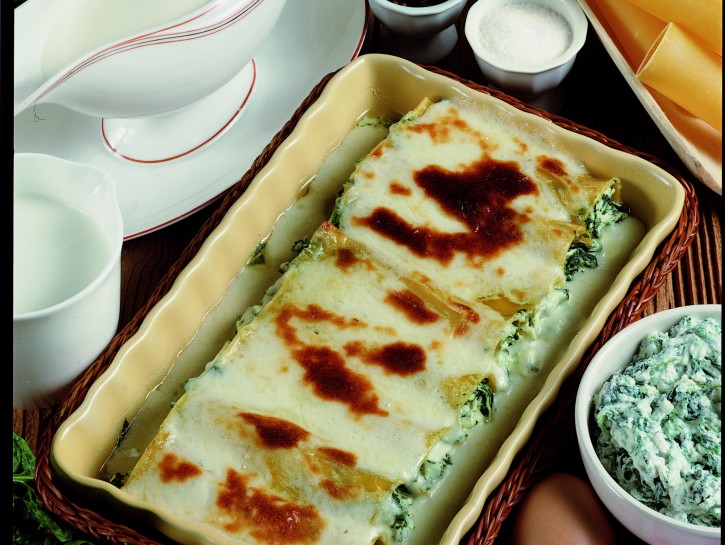 Cannelloni con besciamella