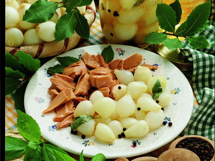 Cipolline sott'aceto con tonno