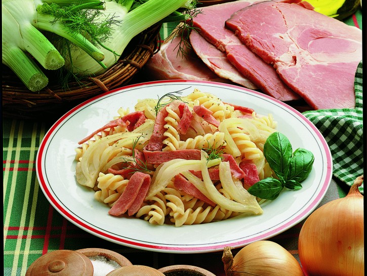 Eliche prosciutto e finocchi