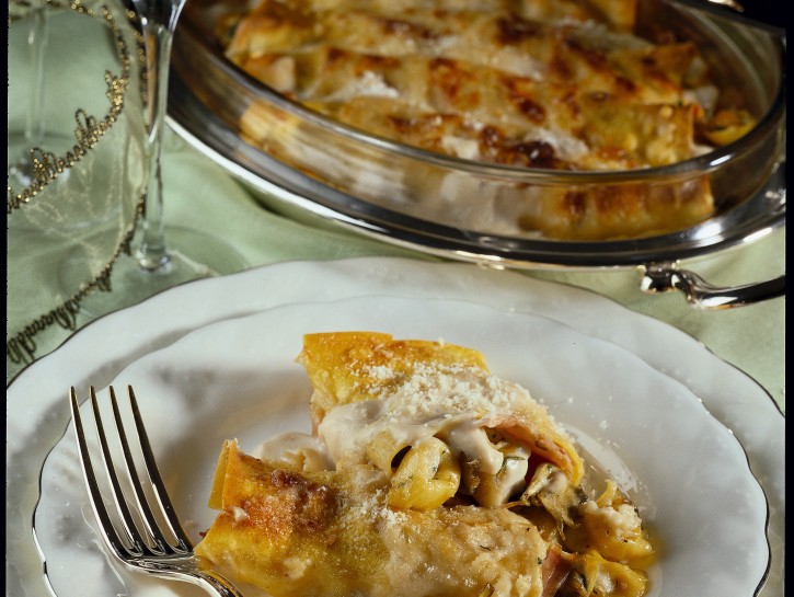 Cannelloni ripieni di tortellini