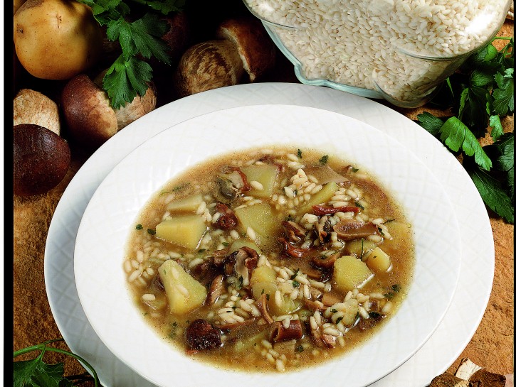 Minestra di riso e funghi