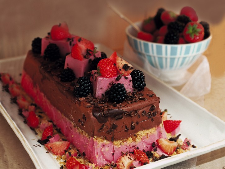 Mousse al cioccolato e alle fragole