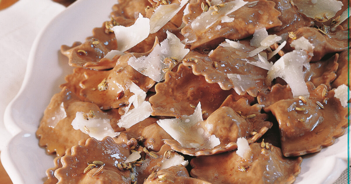 Ricetta Ravioli di castagne, salsiccia e prugne secche Donna Moderna