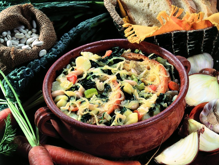 Ricetta Ribollita (zuppa di cavolo nero) - Donna Moderna