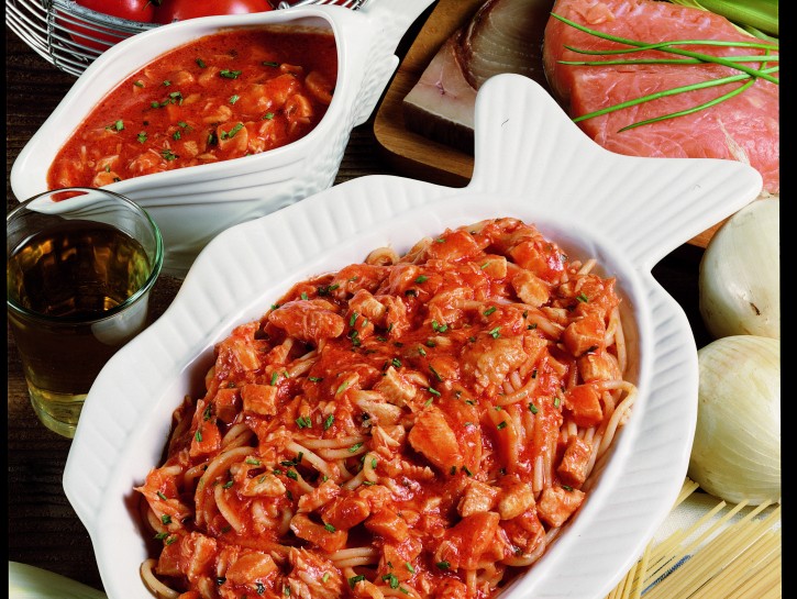 Spaghetti con ragù di pesce