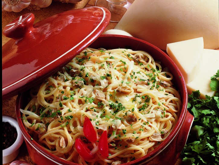 Spaghetti provolone e vongole