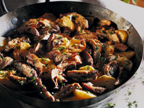 Teglia di funghi e patate alla ligure