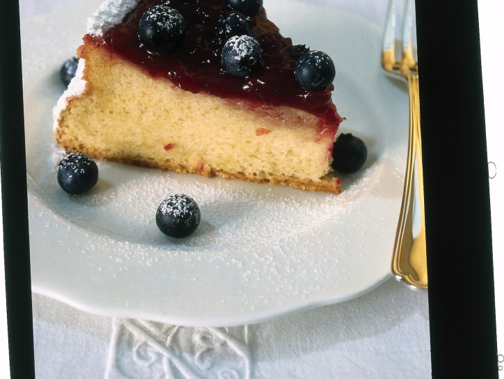 Torta di albumi ai mirtilli