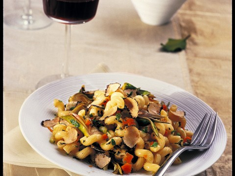 Tortiglioni con carciofi e tartufo