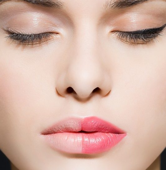 Prova trucco con due trucchi diversi