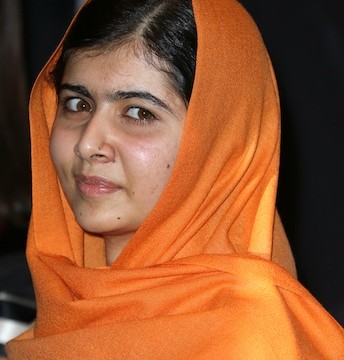 La fiaba di Malala, la Nobel più giovane e più tosta del mondo