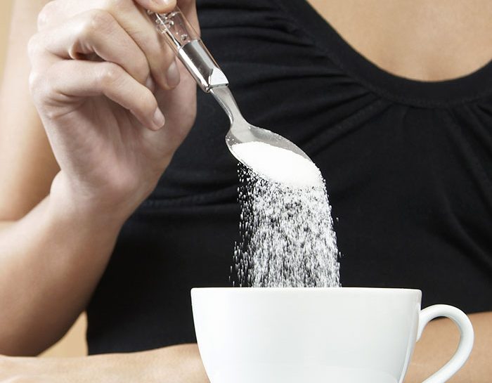 Lo zucchero ruba vitamine preziose