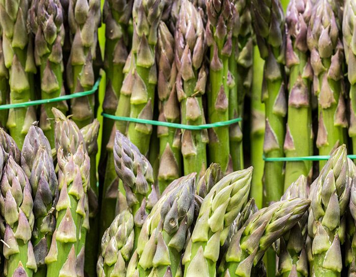 No agli asparagi che arrivano da lontano