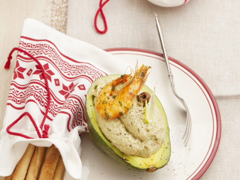 Mousse di avocado con gamberi al rum