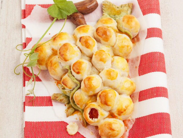 Grappolo di pane con pomodorini