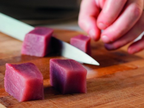 Finger food di Natale: antipasto di tonno dello chef Sebastiano Rovida