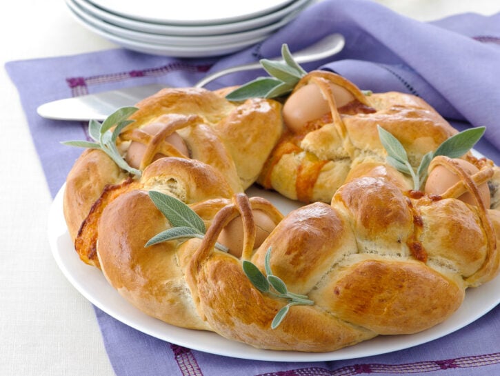 Treccia pasquale a ciambella