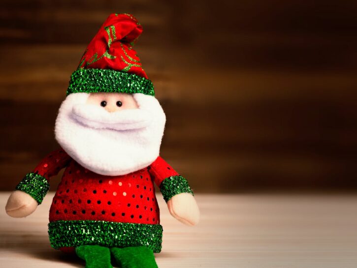 Come realizzare un babbo natale di lana