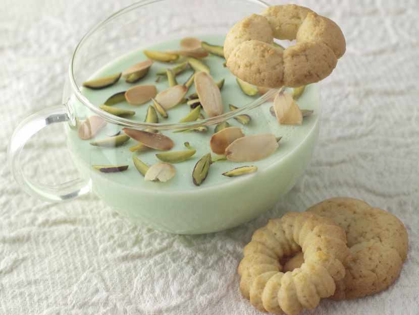 biscotti-di-farina-di-riso-e-frumento-con-crema-alla-zarina