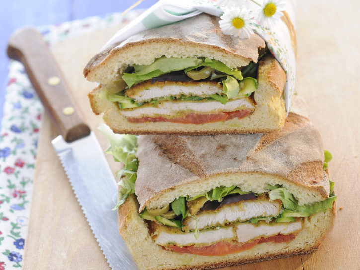 Pane di patate con cotolette di tacchino
