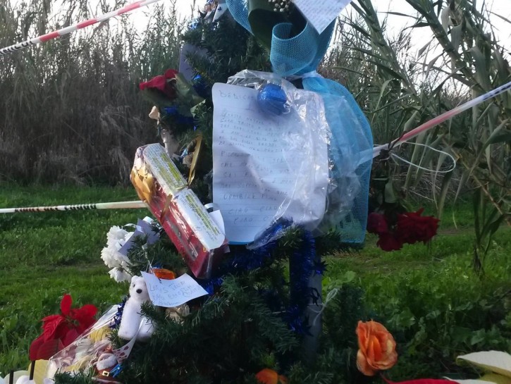 Loris: i 'suoi' due alberi di Natale in paese