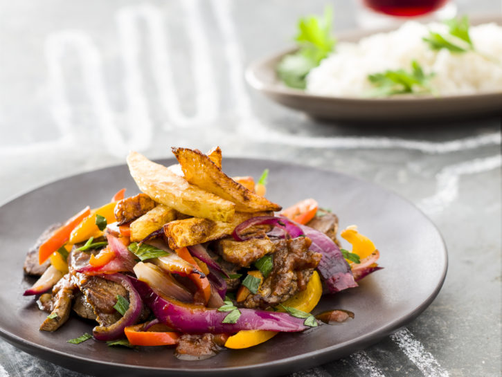 Lomo saltado
