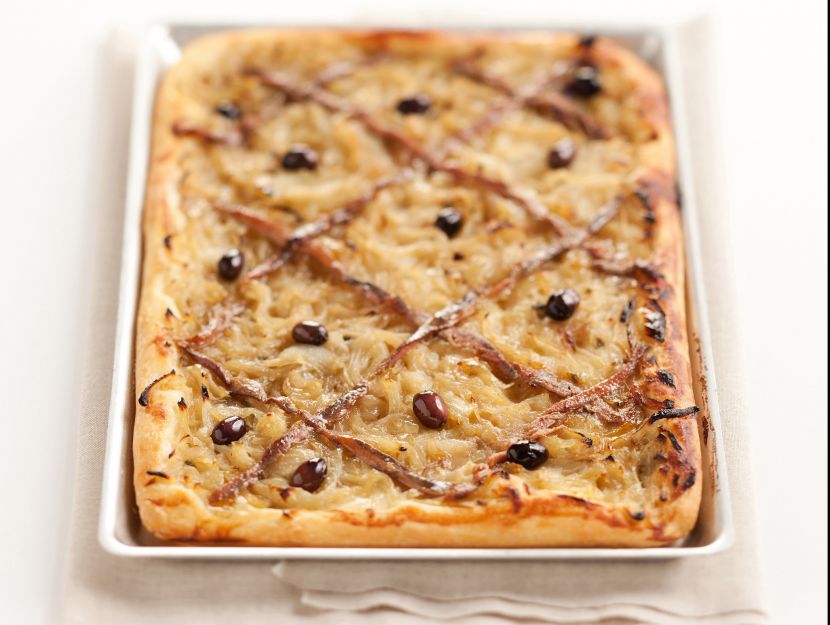 pissaladiere-pizza-alla-francese-con-cipolle