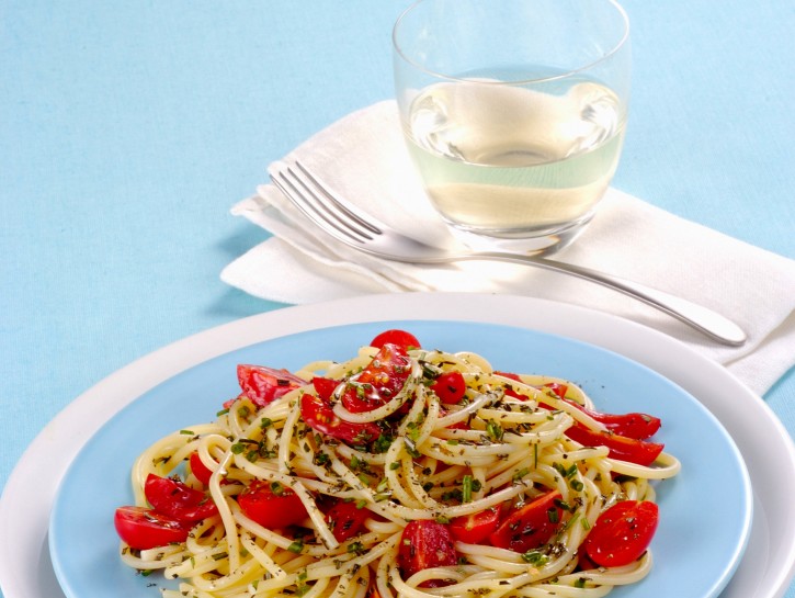 Ricetta Spaghetti alla Checca sul rogo - Donna Moderna