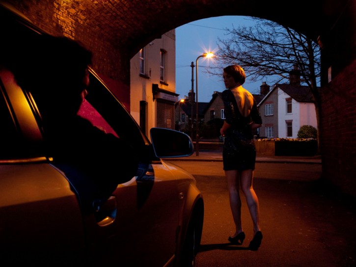 Prostituzione: ecco dove i quartieri a luci rosse funzionano