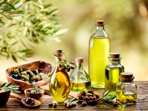 In cucina scegli l'olio extravergine di oliva: i suoi benefici sono tantissimi