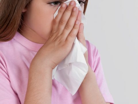 Allergie primaverili: i rimedi naturali per i bambini