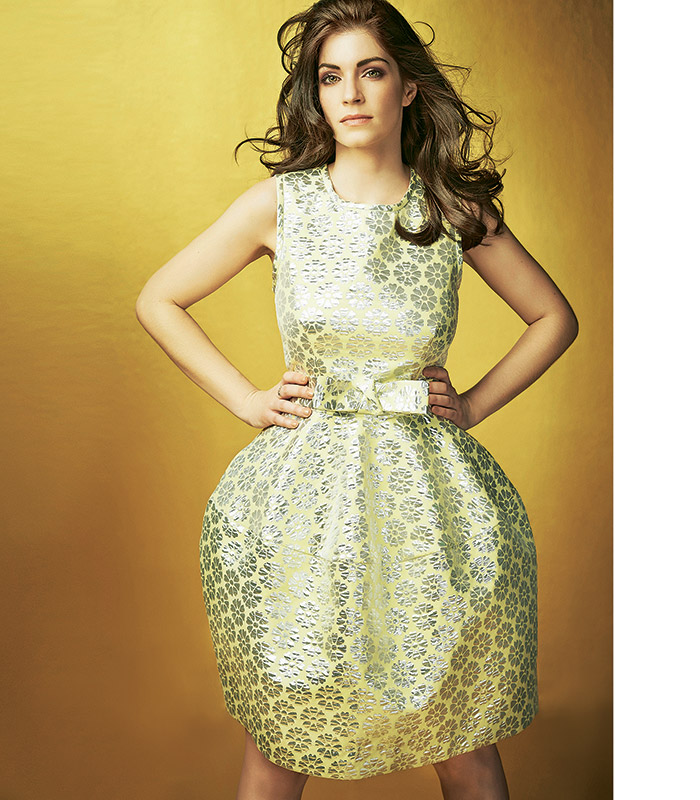 Look romantico a fiori per le brune
