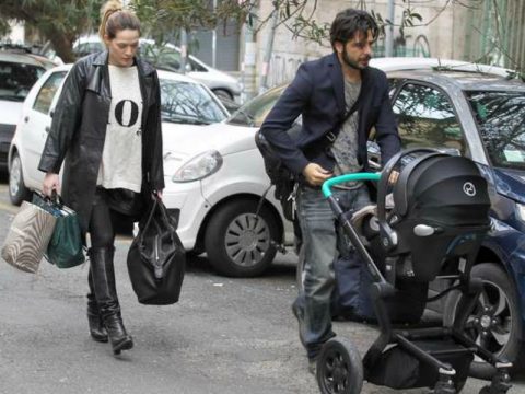 Laura Chiatti mamma felice!