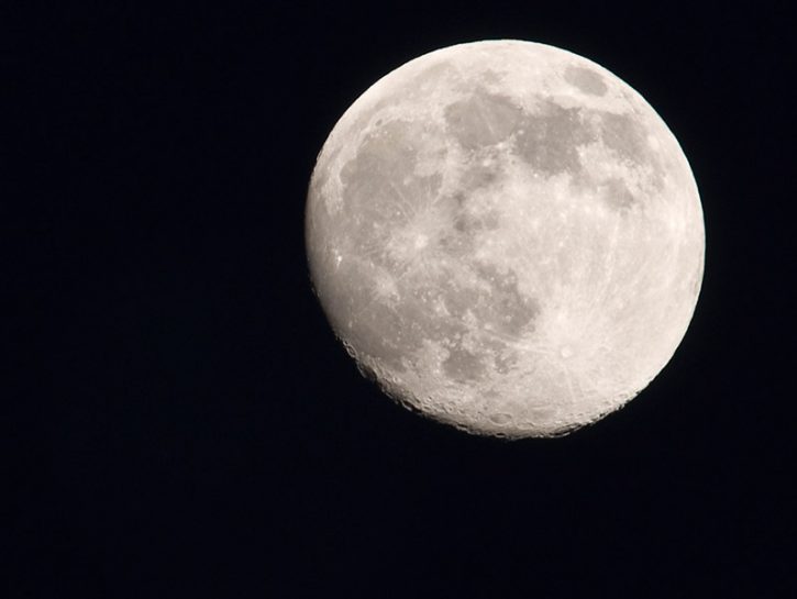 Un posto di lavoro sulla luna