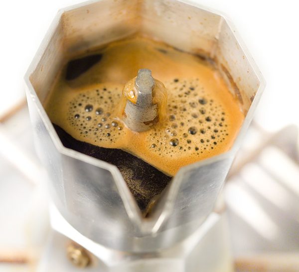 Le formiche le allontani con il caffè