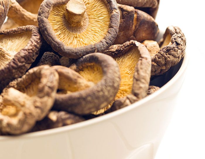Mai pensato di curarti con i funghi?