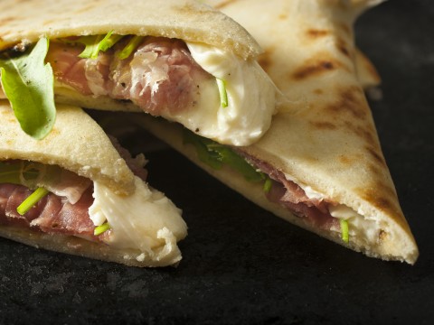 Cena in 10 minuti: le ricette della piadina