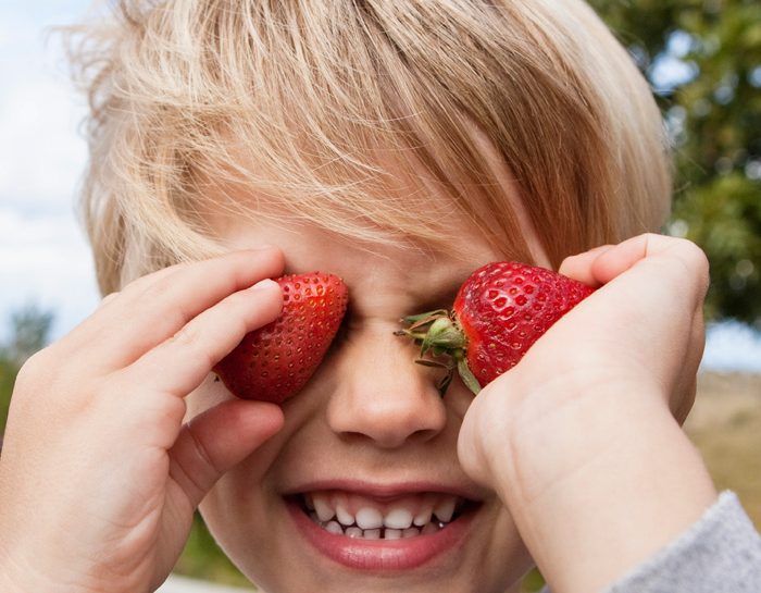 Alimentazione bambini, come fare il pieno di vitamine