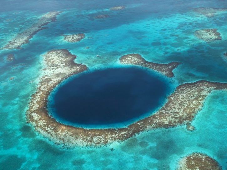 Great Blue Hole, Caraibi