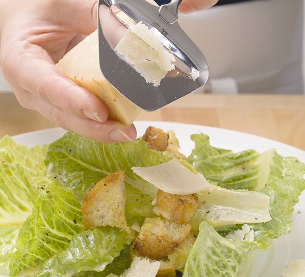 La ricetta velocissima della Caesar Salad
