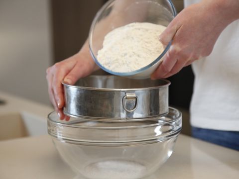 Muffin ai lamponi con panna montata: il tutorial step by step
