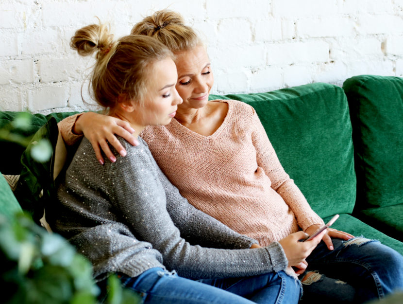 mamma e figlia amiche