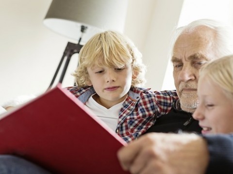 La pensione del nonno? Sfama tutta la famiglia